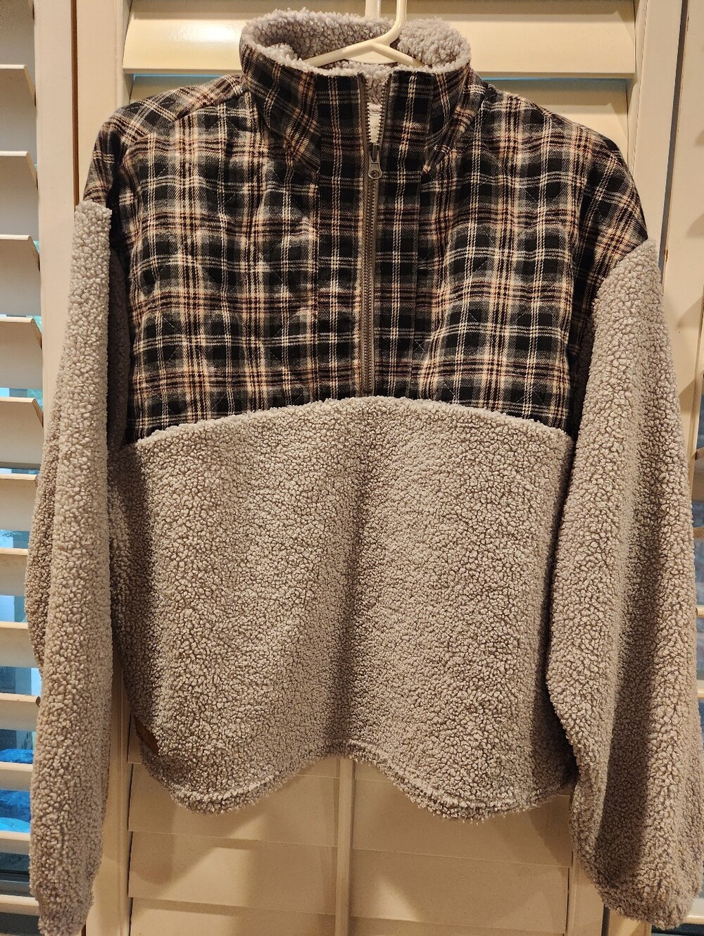 Cozy Women's Sherpa Half-Zip Jacket - Gray Plaid, Size XL